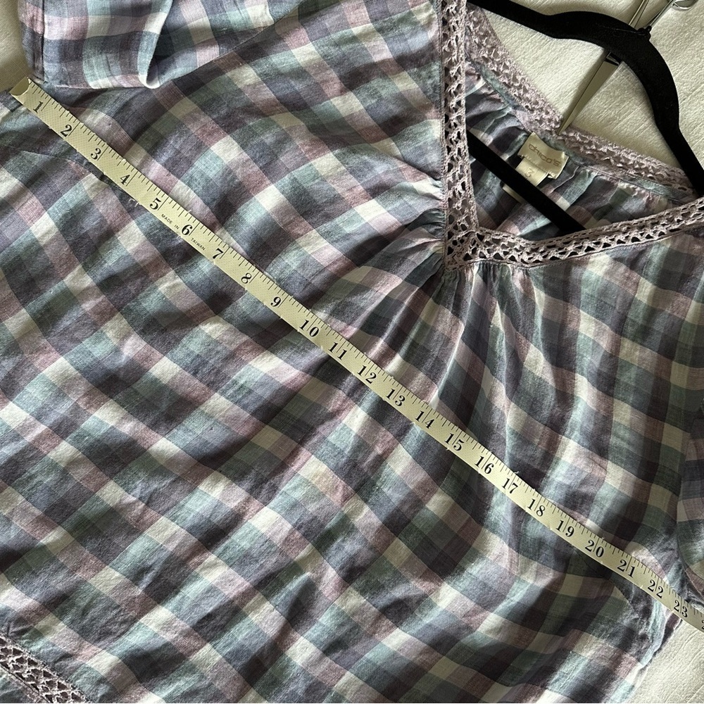 Chico’s Size 3 Crochet-Detail Gingham Linen Popover Top Purple Boho Peasant - Picture 7 of 13